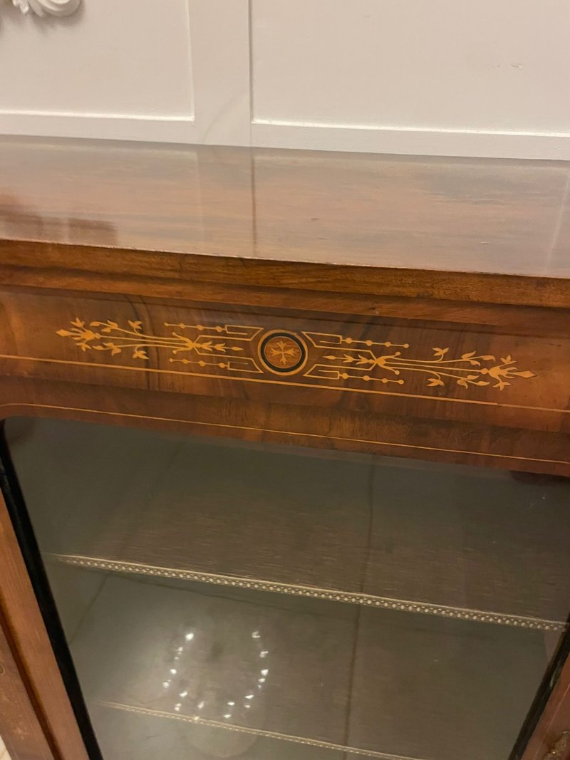 Antique Victorian Quality Figured Walnut Satinwood Inlaid Display Cabinet - Image 4